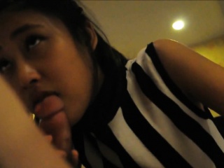 Amateur Asian Teen Chick CFNM Blowjob
