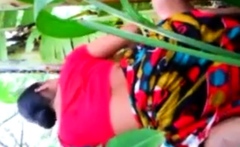 Skandal Kain Pelikat Kat Kebun Pisang