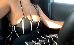 Big boob brunette masturbates on webcam