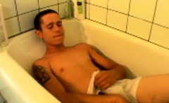 Twink Grant Hiller Spiced Up His Bath Time Stroking His Cock