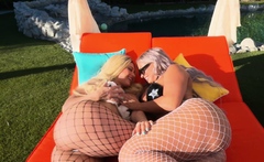 Horny Blonde TwinSisters Fuck Hung Black Gardener