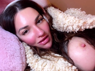 Leann amateur beautiful brunette with big boobs
