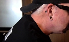 Amateur DILF dicksucking in gloryhole
