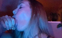 Brunette Teenage Blowjob babe