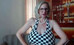 Cute amateur brunette naughty in solo jerking show on camera