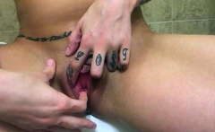 Amateur Close Up Squirting Masturbation