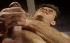 Muscular Gay Gets An Incredible Bareback After Blowjob