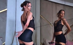 Hot Babe Alexis Adams Solo Masturbation