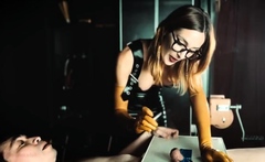 Mistress Elis Euryale - Severe Punching Smashing For